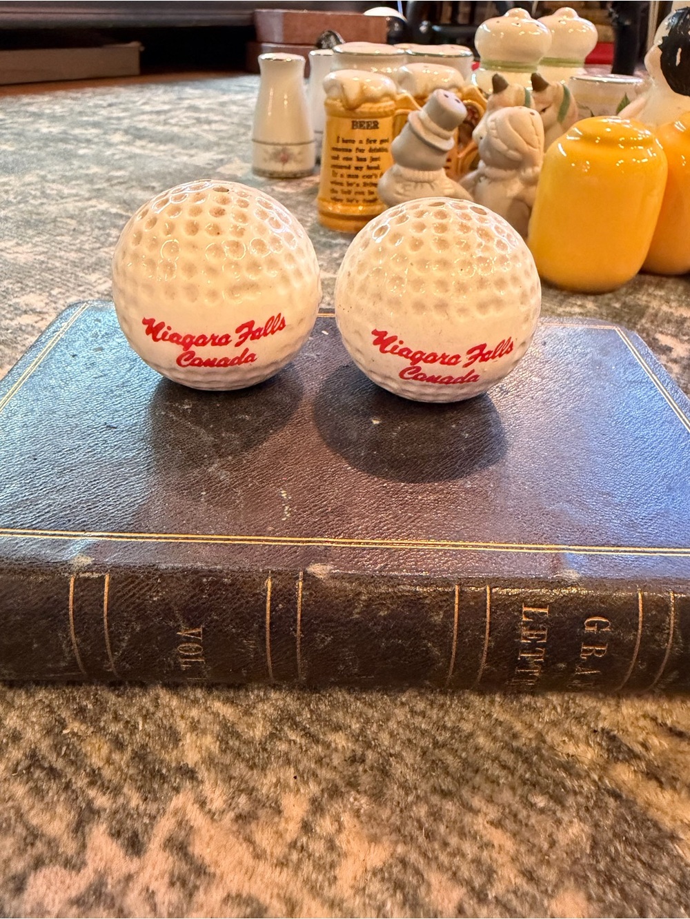 Niagara Falls Canada Souvenir Golf Ball salt and pepper - White with Red Logo